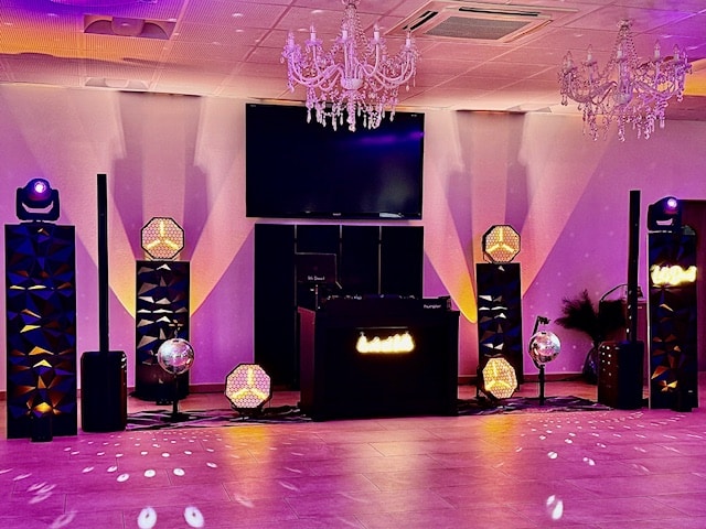 Régie Dj Design moderne et élégante Full Black La Vie est Belle
